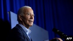 Presiden AS Joe Biden berbicara dalam sebuah kampanye di Pusat Kebudayaan Scranton di Scranton, Pennsylvania, pada 16 April 2024. (Foto: AFP/Andrew Caballlero-Reynolds)