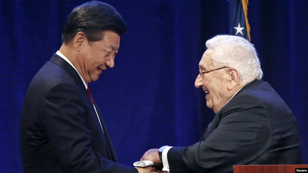 Tập Cận Bình và Kissinger hồi 2015 tại Seattle, Washington.