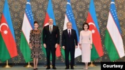 O'zbekiston rahbari Shavkat Mirziyoyev va rafiqasi Ziroatxon Mirziyoyeva hamda Ozarbayjon rahbari Ilhom Aliyev va rafiqasi Mehribon Aliyeva, Samarqand, 10-noyabr, 2022 