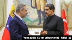 Dışişleri Bakanı Hakan Fidan ve Venezuela Cumhurbaşkanı Nicolas Maduro biraray geldiler.