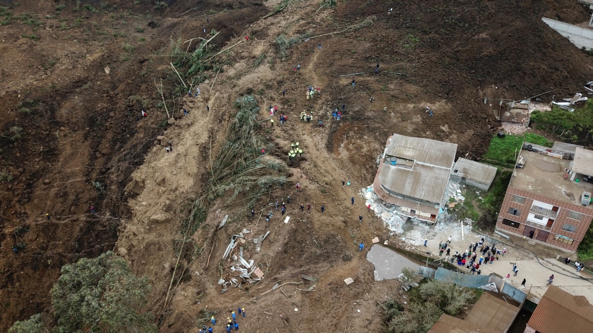 Deslizamiento De Tierra Deja Al Menos 16 Muertos En Zona Andina De Ecuador