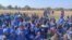 Abantwana besikolo.