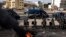 Des gendarmes sénégalais patrouillent sur une route lors des manifestations appelées par les partis d'opposition à Dakar, le 4 février 2024, pour protester contre le report de l'élection présidentielle. (Photo JOHN WESSELS / AFP) 