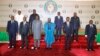Chefes de Estado dos países da CEDEAO presentes na cimeira em Abuja, Nigéria, 24 fevereiro 2024
