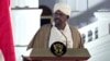 ARCHIVO - En esta imagen tomada de un video, el presidente de Sudán, Omar al-Bashir, habla en el Palacio Presidencial, el 22 de febrero de 2019, en Jartum, Sudán.