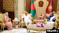রাষ্ট্রপতি আবদুল হামিদের সঙ্গে সৌজন্য সাক্ষাৎ করেছেন প্রধানমন্ত্রী শেখ হাসিনা।