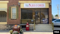 The Marion County Record office, pictured in Kansas in August. A raid on the newspaper led to an outpouring of support from many of the town's residents and people further afield. (VOA/Liam Scott)