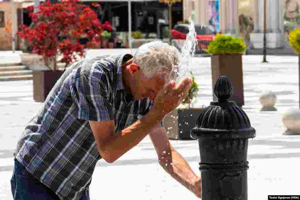 Heatwave in Skopje with temperatures at 40 degrees Celsius