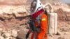 Українець очолив Марсіанську дослідницьку станцію у пустелі штату Юта. Відео