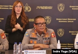 Kadiv. Hubinter Polri, Krishna Murti mengaku pihaknya cukup kesulitan mengungkap kasus TPPO ginjal Di Kamboja pada awal penyidikan. (VOA/Indra Yoga)