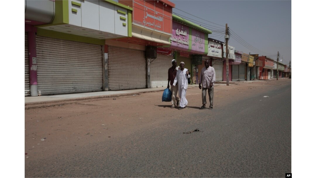 Sudan's generals battle for 3rd day; death toll soars to 185