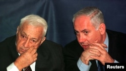 Arijel Šaron i Benjamin Netanjahu na fotografiji iz 1999, kada su sarađivali u izraelskoj vladi (Foto: Reuters)