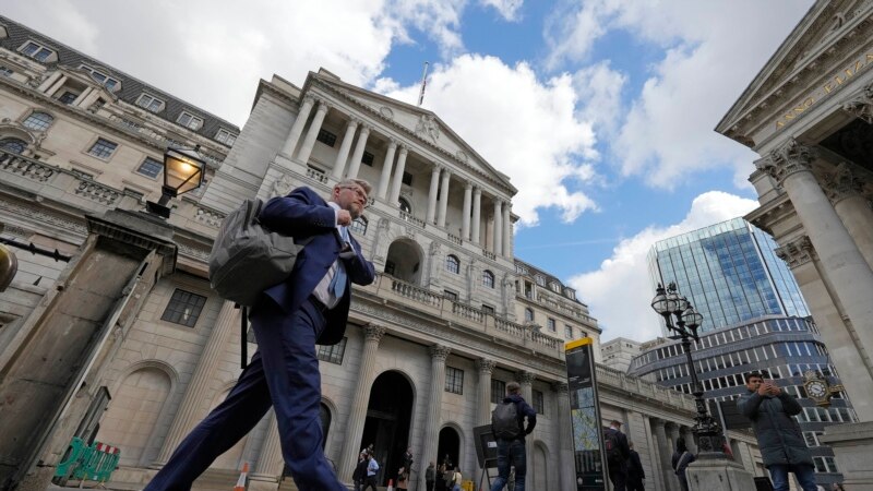 Bank of England Joins US Fed in Avoiding Another Interest Rate Hike After Inflation Declines...