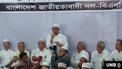 বিএনপির কেন্দ্রীয় কার্যালয়ে আয়োজিত মিলাদ মাহফিলে বক্তব্য রাখছেন, দলটির মহাসচিব মির্জা ফখরুল ইসলাম আলমগীর। ১০ জুলাই, ২০২৩। 