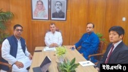 মঙ্গলবার (৩০ জানুয়ারি) সচিবালয়ে, ক্লাইমেট পার্লামেন্ট এর চেয়ারম্যান সংসদ সদস্য তানভীর শাকিল জয়ের নেতৃত্বে, ক্লাইমেট পার্লামেন্ট ও ব্লুমবার্গ ফাউন্ডেশনের একটি প্রতিনিধি দল পরিবেশমন্ত্রীর সঙ্গে মতবিনিময় করে। 