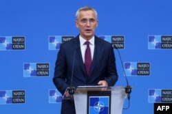 Sekretaris Jenderal NATO Jens Stoltenberg dalam konferensi pers di Markas Besar NATO di Brussels, 29 November 2023. (SIMON WOHLFAHRT / AFP)