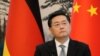 중국, 외교부장 면직 이유 함구...미 국무, 남태평양국가들에 중국 '약탈적 투자' 경고