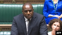 Menteri Luar Negeri Inggris David Lammy berbicara di depan parlemen Inggris di London, Senin (2/9). 