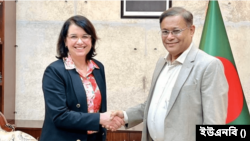 পররাষ্ট্র মন্ত্রণালয়ে, ঢাকা সফররত যুক্তরাষ্ট্রের প্রতিনিধি দলের সঙ্গে বৈঠক শেষে হাছান মাহমুদ। ২৫ ফেব্রয়ারি, ২০২৪।