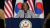 Duta Besar AS untuk PBB Linda Thomas-Greenfield berbicara pada konferensi pers di American Diplomacy House di Seoul pada 17 April 2024. (Foto: via Reuters)