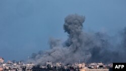 Mashambulizi yaliyofanywa na Israel huko kwenye mji wa Rafah ulioko kusini mwa mpaka wa Gaza, Februari 9, 2024.