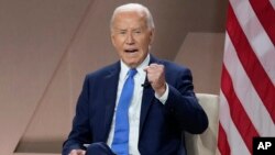 លោក​ប្រធានាធិបតី Joe Biden ថ្លែង​ក្នុង​អំឡុង​ពេល​ជួប​ជាមួយ​ប្រធានាធិបតី​អ៊ុយក្រែន លោក Volodymyr Zelenskyy នៅ​ក្រៅ​កិច្ច​ប្រជុំ​កំពូល​របស់​អង្គការ​ណាតូ ក្នុង​រដ្ឋធានី​វ៉ាស៊ីនតោន កាលពី​ថ្ងៃទី១១ ខែកក្កដា ឆ្នាំ២០២៤។