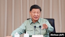中國領導人習近平在廣東湛江視察南部戰區海軍司令部時講話。（2023年4月11日）