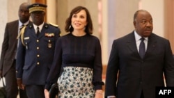 Le président gabonais Ali Bongo avec son épouse Sylvia Bongo à Libreville. 