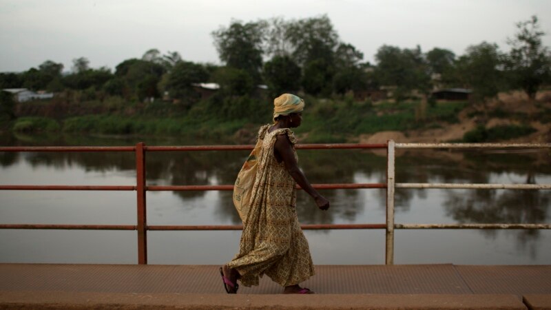 20 dead after ferry sinks in Central African Republic, witnesses say