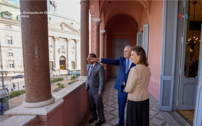 Expectativa en el gobierno argentino por la visita del secretario de Estado Antony Blinken 2 Se espera una conferencia de prensa conjunta entre Antony Blinken y Diana Mondino en la Casa Rosada.