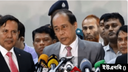 বঙ্গভবনে সাংবাদিকদের সঙ্গে বাংলাদেশের প্রধান নির্বাচন কমিশনার কাজী হাবিবুল আউয়াল। ৯ নভেম্বর, ২০২৩।