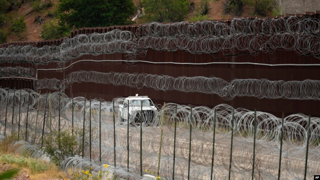 Las autoridades realizaron alrededor de 54.000 arrestos hasta el jueves 29 de agosto en los cruces fronterizos con México.