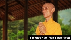 Hòa thượng Thích Tuệ Sỹ, người đứng đầu Giáo hội Phật giáo Việt Nam Thống Nhất và từng bị chính quyền bỏ tù trong 10 năm, viên tịch hôm 24/11.