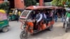 Возилата со три или две тркала ја водат транзицијата на електричната мобилност во Индија