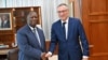 Le président ivoirien Alassane Ouattara et Jean-Marie Bockel, l'envoyé personnel du président français pour l'Afrique.