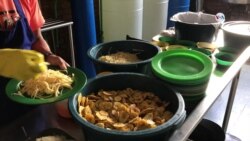 Amelia Flores Alimenta la Solidaridad 