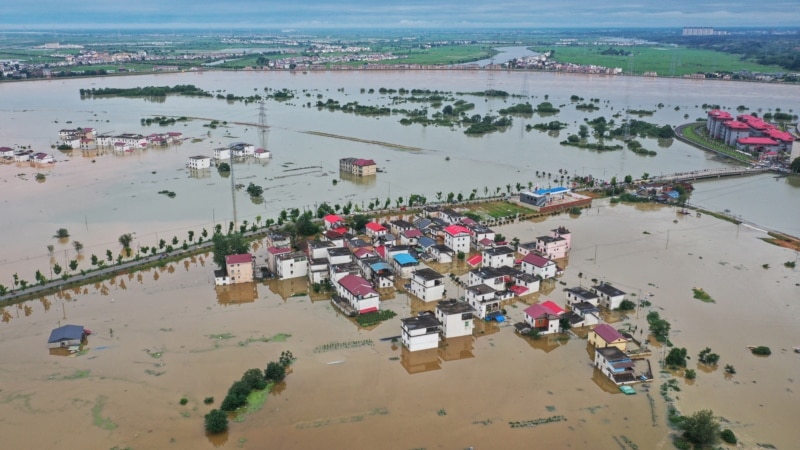 China’s eastern province of Jiangxi beefs up flood response efforts 