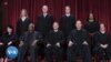 La Cour suprême des Etats-Unis maintient l'accès à une pilule abortive 
