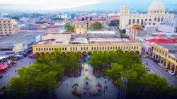 El Salvador enfrenta escándalos políticos que alcanzan al oficialismo