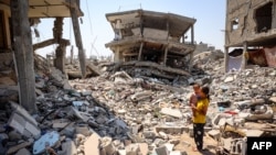 ဂါဇာဒေသ Khan Yunis မြို့မှာ အစ္စရေး လေကြောင်းဗုံးကြဲမှုကြောင့် ပျက်စီးသွားတဲ့အဆောက်အဦများ (ဇွန် ၂၃၊ ၂၀၂၄)