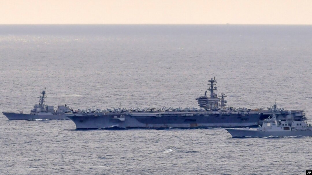 Авианосная ударная группа ВМС США во главе с атомным авианосцем «Нимиц» проводит совместные морские учения с ВМС Южной Кореи.