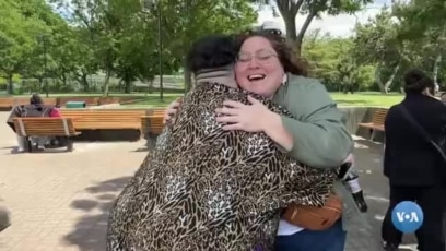 Soqollangan mushuklar bilan onlayn porno