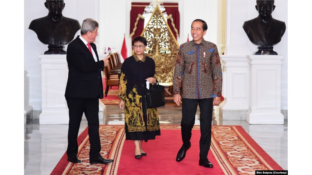Presiden Joko Widodo didampingi Menlu Retno Marsudi menerima Duta Besar Palestina untuk Indonesia, Zuhair Al-Shun, di Istana Merdeka, Jakarta, 24 Maret 2023 lalu. (Foto: Courtesy/Setpres RI)
