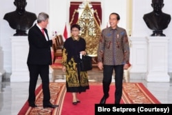 Presiden Joko Widodo didampingi Menlu Retno Marsudi menerima Duta Besar Palestina untuk Indonesia, Zuhair Al-Shun, di Istana Merdeka, Jakarta, 24 Maret 2023 lalu. (Foto: Courtesy/Setpres RI)