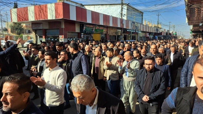 ئەنجومەنی مامۆستایانی ناڕازی هۆشداری دەدەن لە دەستپێكردنەوەی چالاكییەكانیان 