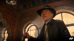 Esta imagen difundida por Lucasfilm muestra a Harrison Ford en una escena de "Indiana Jones and the Dial of Destiny".