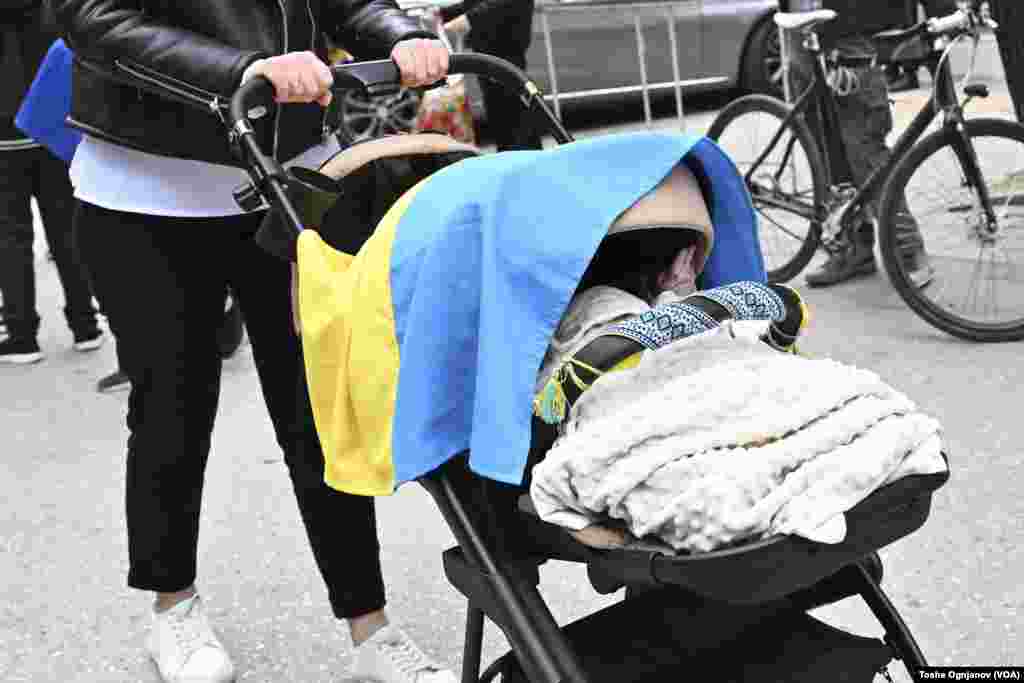 Протест на украински и македонски граѓани по повод две години руска инвазија врз Украина