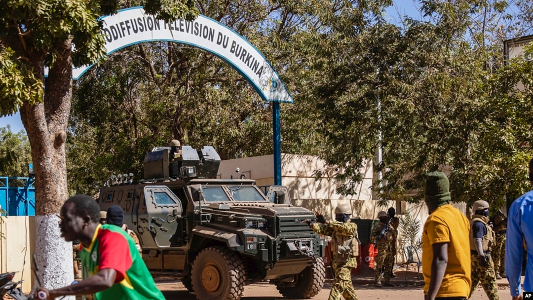 Imiryango itegamiye kuri Leta ivuga ko abantu barenga 10,000 bamaze gupfa abasanga miliyoni ebyiri bava mu byabo kubera imvururu n’umutekano muke