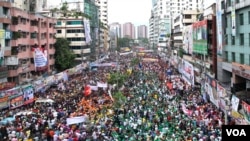 FILE - Supporters and activists of opposition BNP and its allies at a political rally in Dhaka, July 12, 2023, demanding the resignation of PM Sheikh Hasina and installation of a neutral caretaker government, ahead of the next general election. (K M Nazmul Haque/VOA)