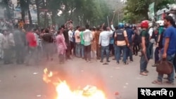 চট্টগ্রামে বিএনপির কার্যালয়ে ব্যাপক ভাঙচুর ও অগ্নিসংযোগ